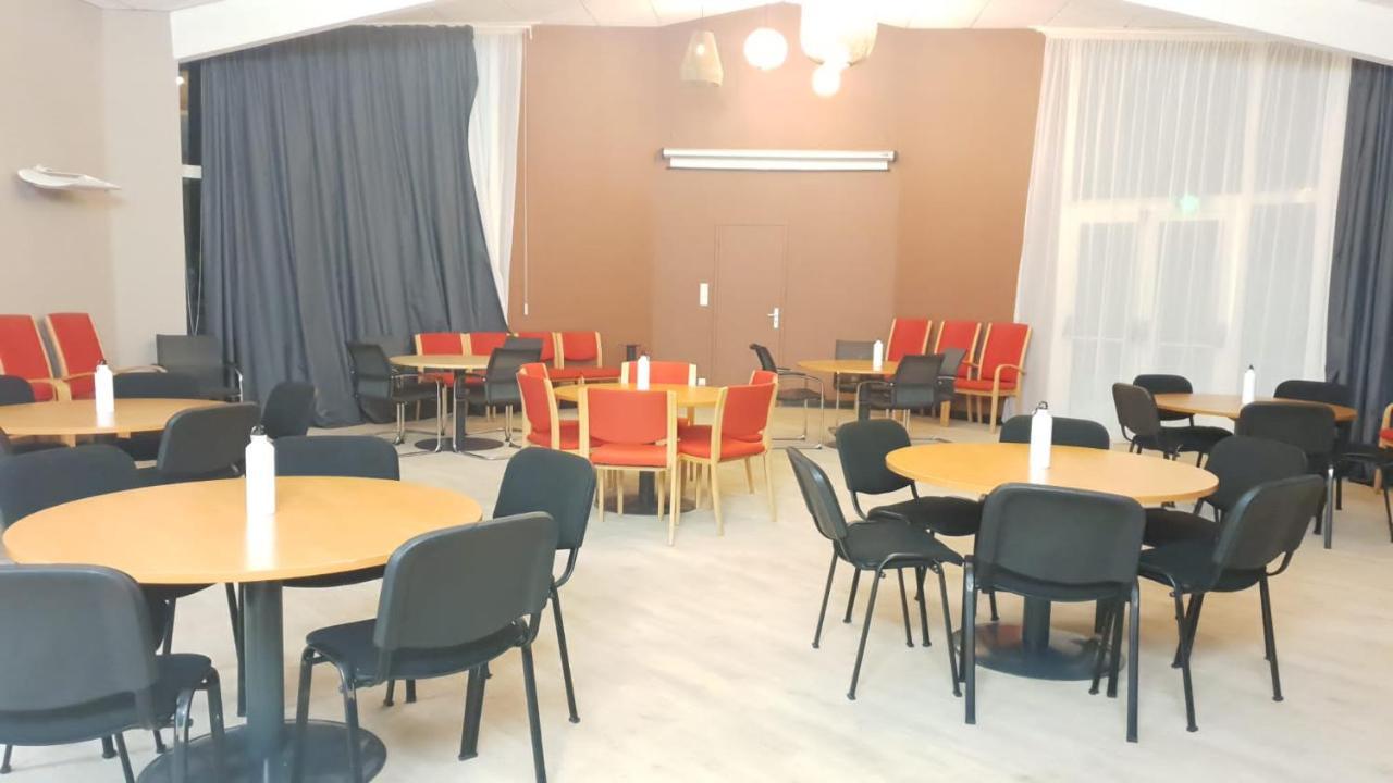 Greet Hotel Castres Saix Saix  Bagian luar foto