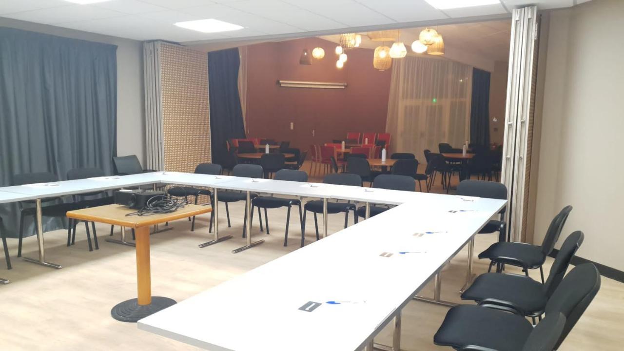 Greet Hotel Castres Saix Saix  Bagian luar foto