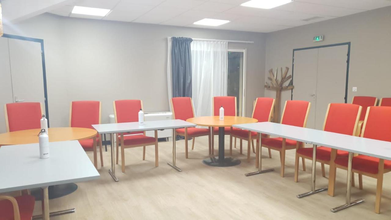 Greet Hotel Castres Saix Saix  Bagian luar foto