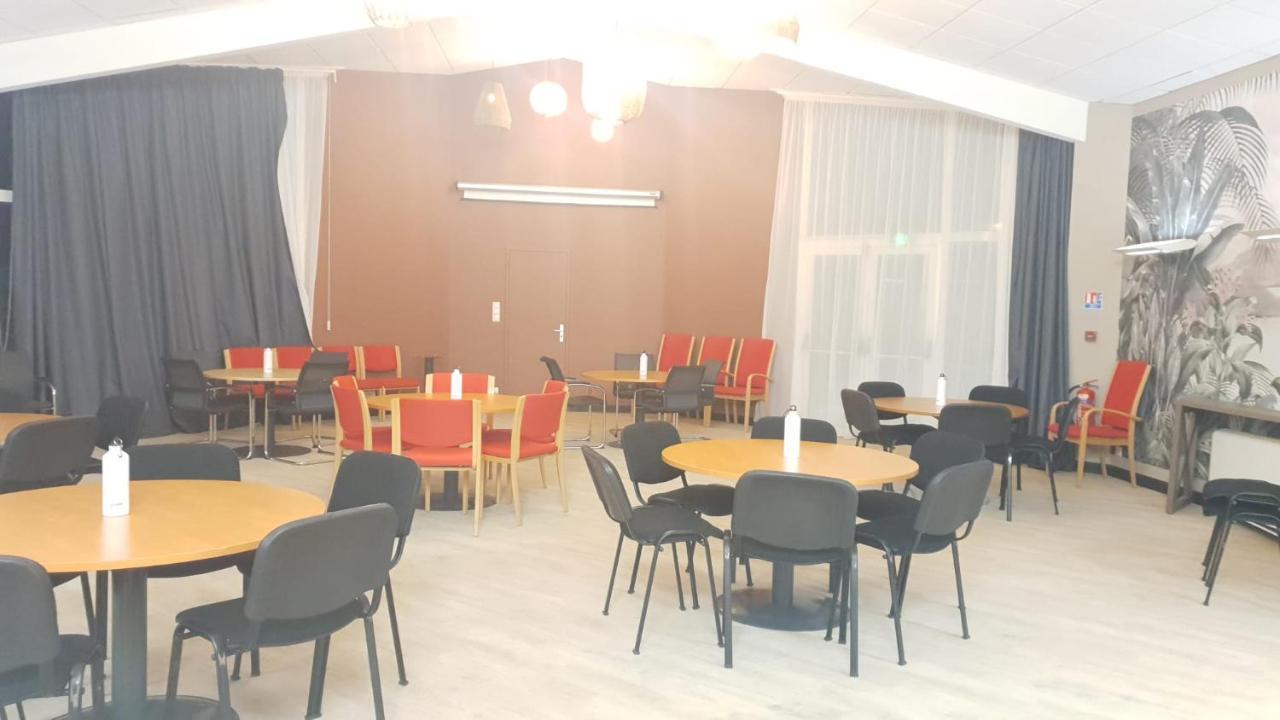 Greet Hotel Castres Saix Saix  Bagian luar foto