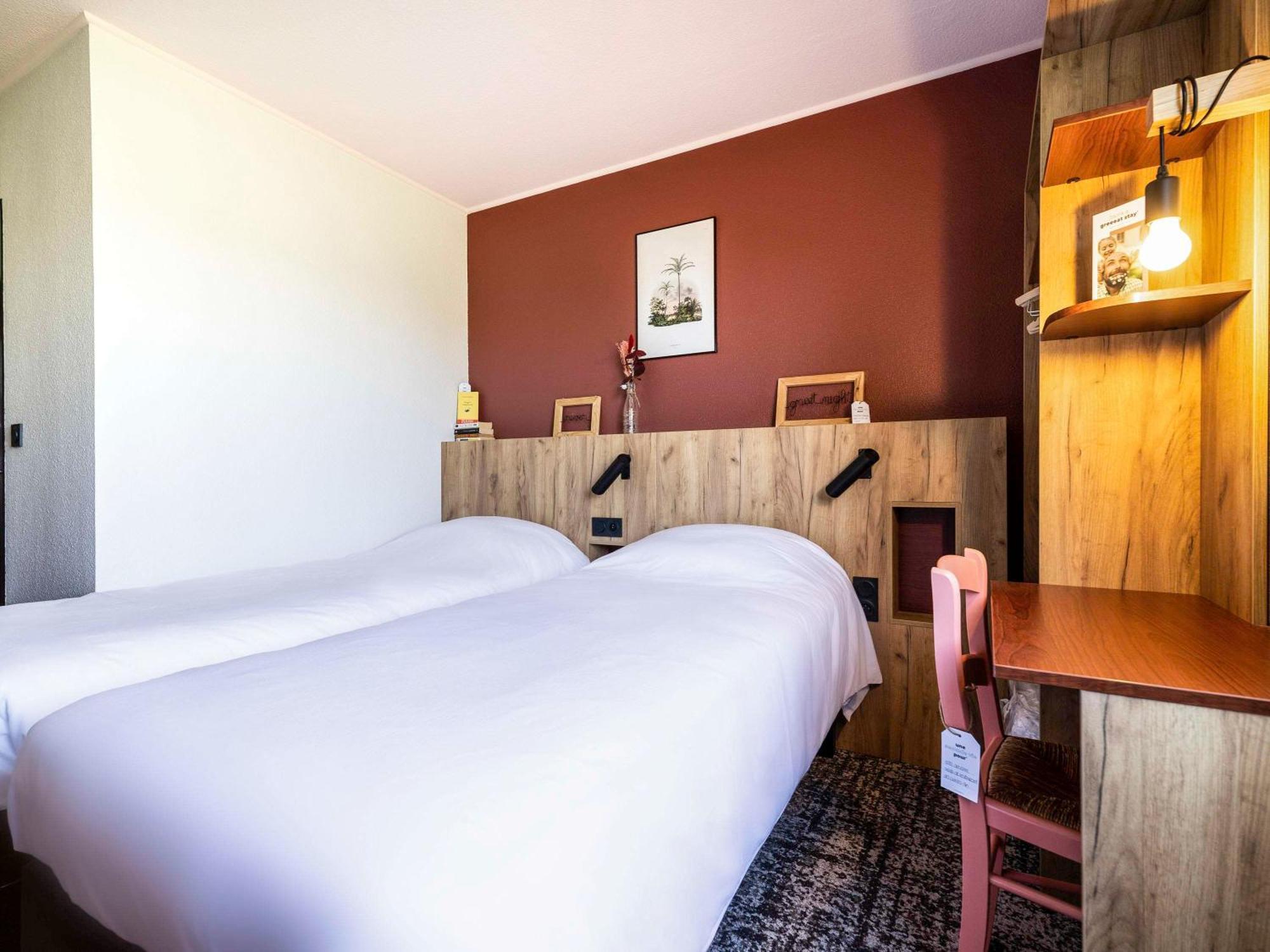 Greet Hotel Castres Saix Saix  Bagian luar foto
